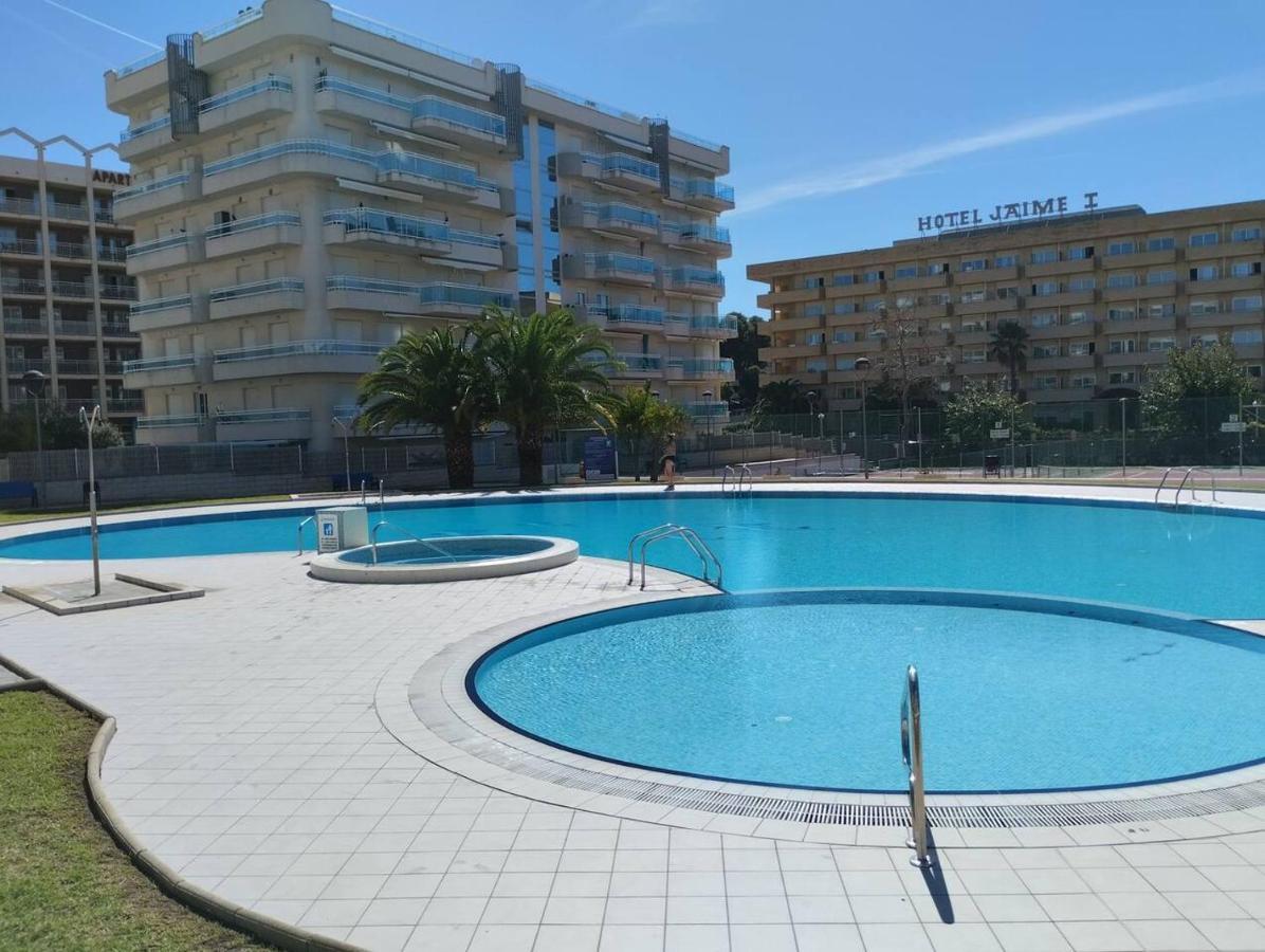 Apartamentos Ch3 Parking Incluido 살루 외부 사진